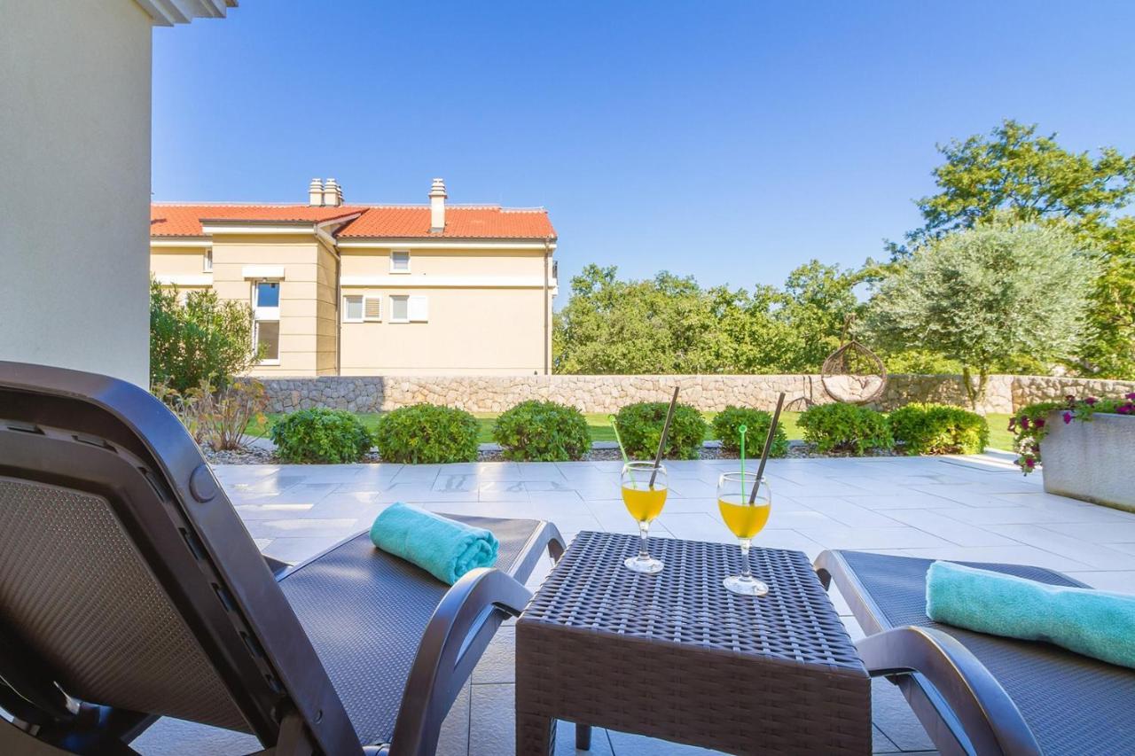 Luxury Apartments Villa Mande Malinska Dış mekan fotoğraf