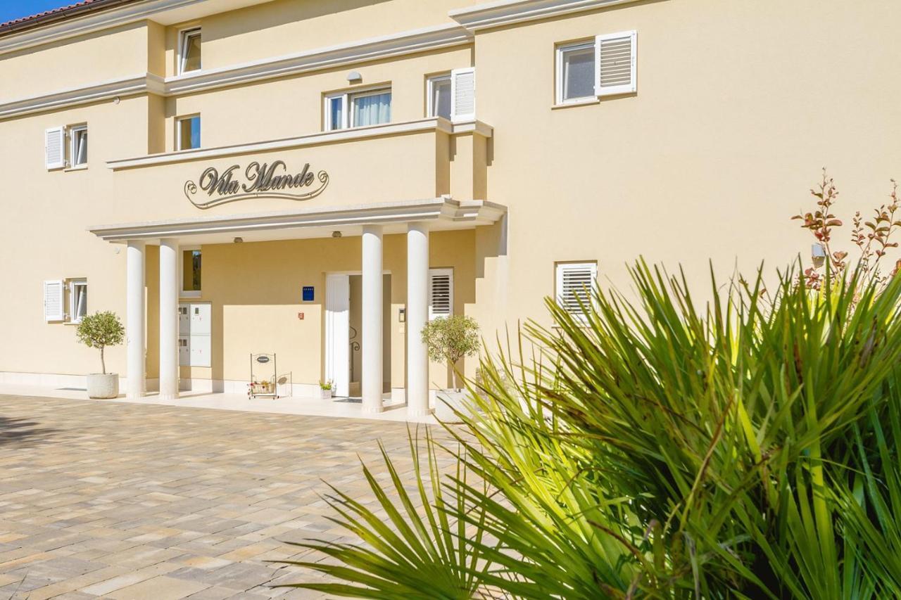 Luxury Apartments Villa Mande Malinska Dış mekan fotoğraf